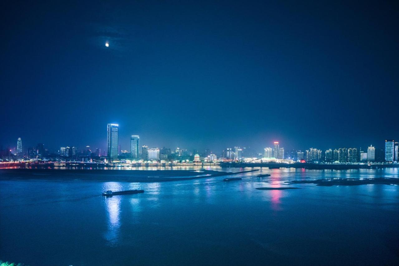 Holiday Inn Nanchang Riverside By Ihg Exterior foto